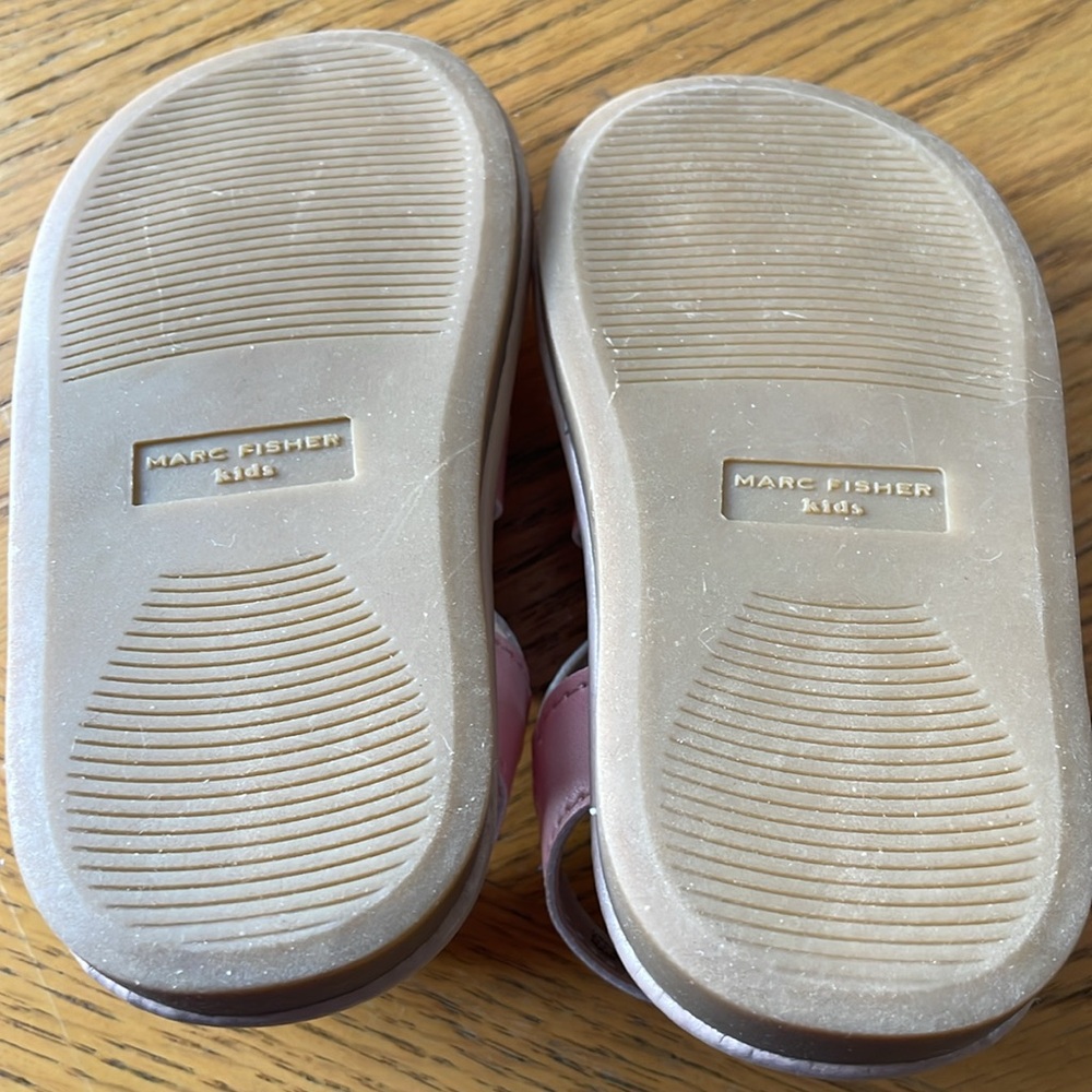 Marc Fisher Toddler Girls Size 5 Fisher Closed Toe Sandals NEW In Box - Picture 7 of 7
